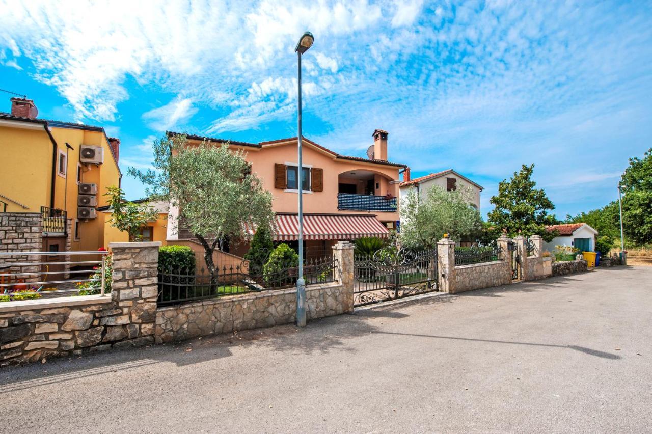 דירות רוביני Casa Leona מראה חיצוני תמונה