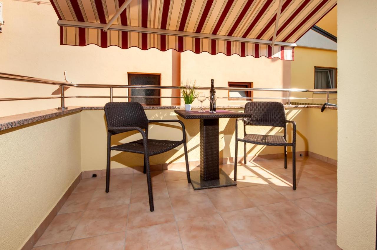 דירות רוביני Casa Leona מראה חיצוני תמונה