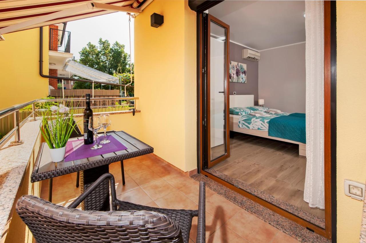 דירות רוביני Casa Leona מראה חיצוני תמונה