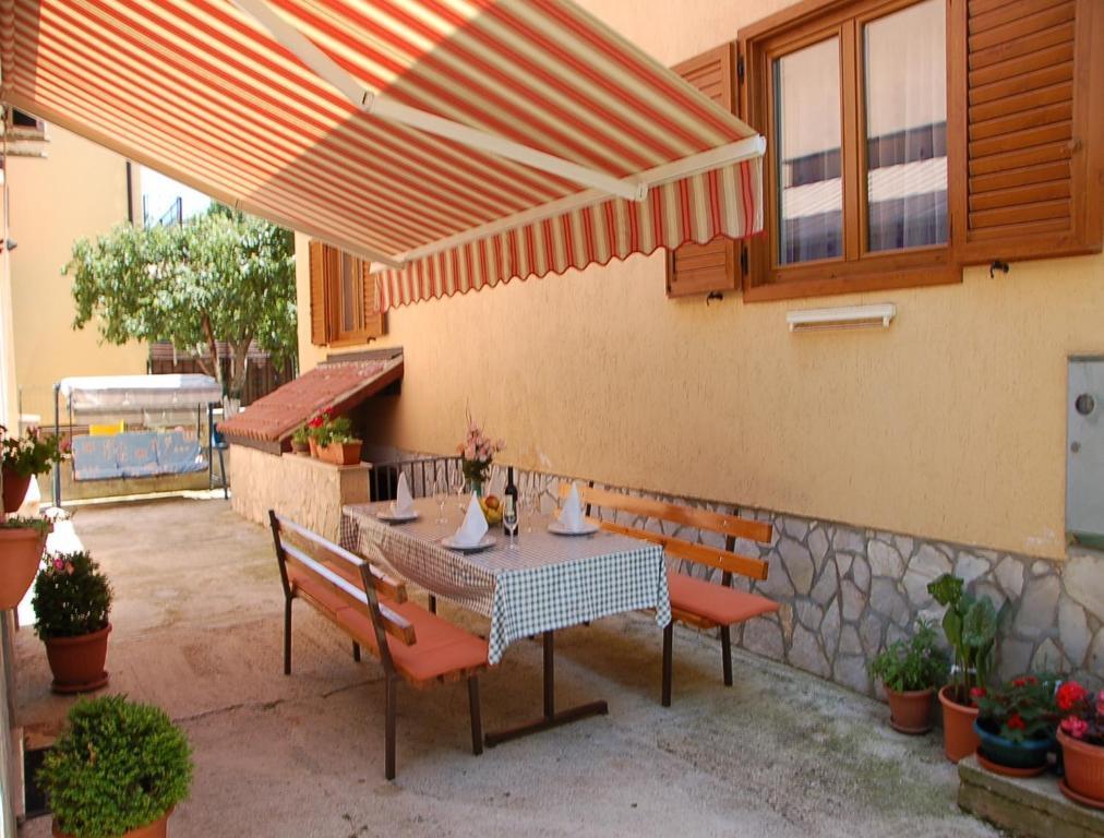 דירות רוביני Casa Leona מראה חיצוני תמונה