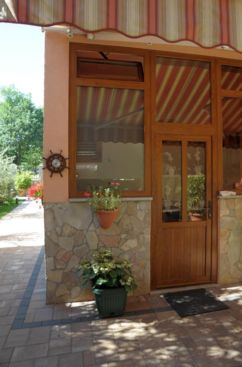 דירות רוביני Casa Leona מראה חיצוני תמונה