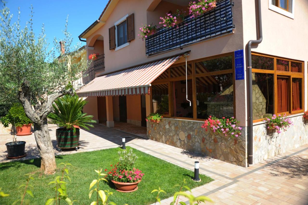 דירות רוביני Casa Leona מראה חיצוני תמונה